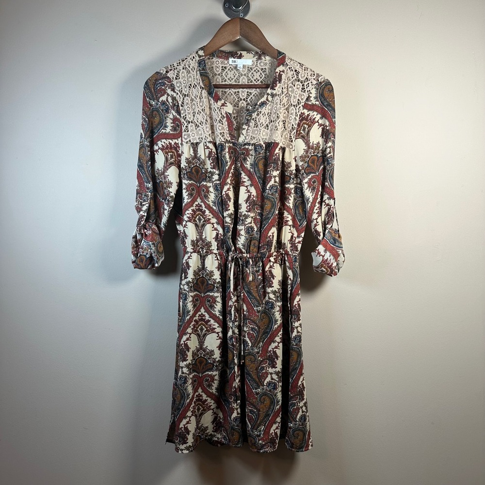 DR2 Paisley Dress Medium Bohemian Lace Accent Roll Tab Sleeve‎ Tie Waist